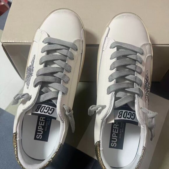 Golden Goose Sneakers White Sneakers - Picture 3 of 8